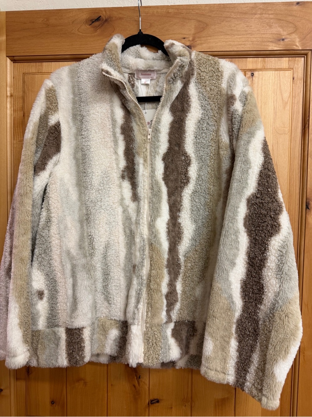 Cozy Sherpa Zip Jacket in Cream & Brown